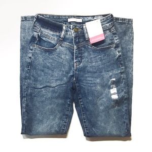 SO High Rise Curvy Jegging - Size 0